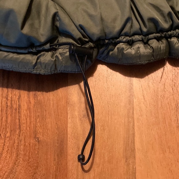 Everlane puffer coat - Picture 8 of 16